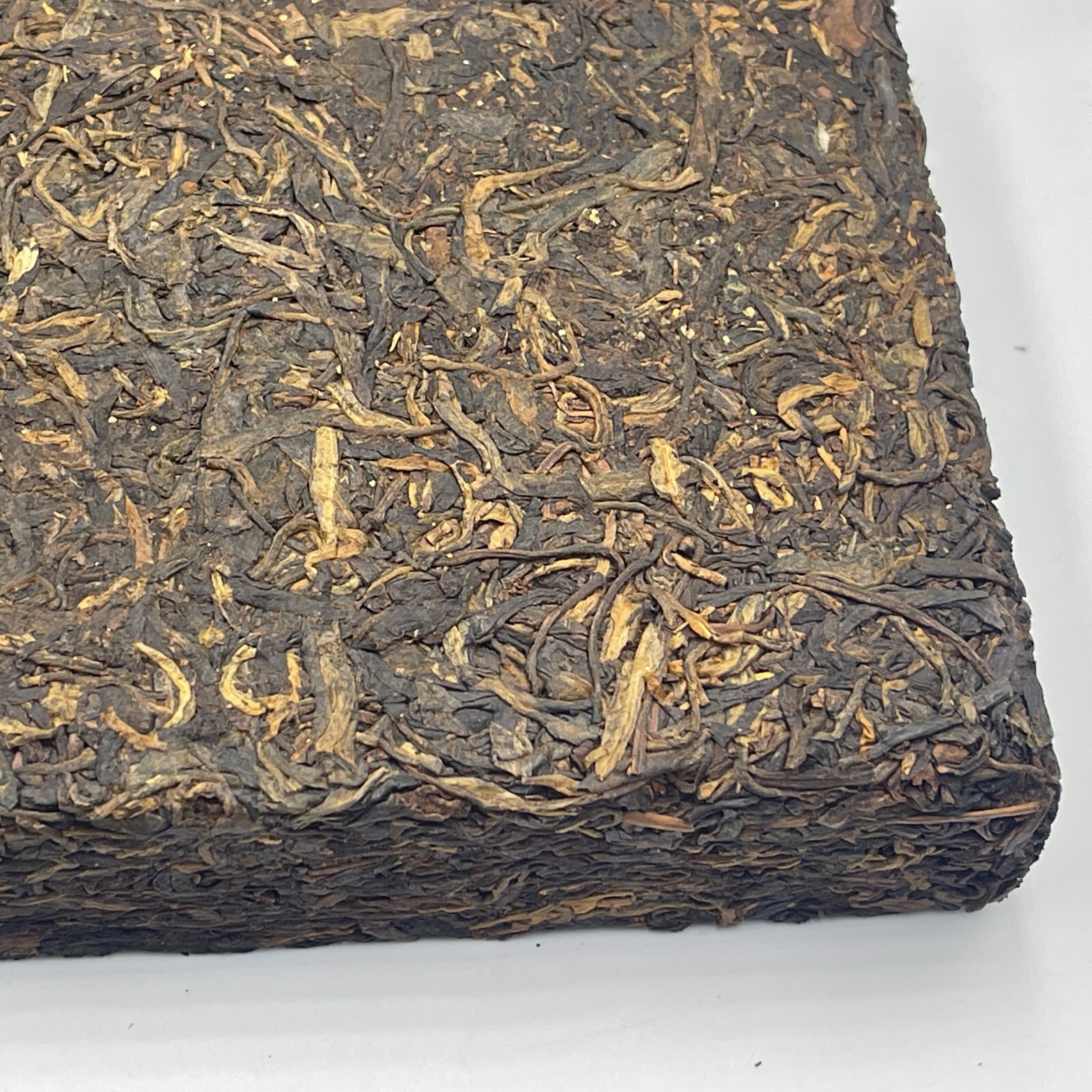 Pu-Erh tea,2000,Xishuangbanna, Yunnan Wild Ancient Tree Tea Brick,1000g,Raw