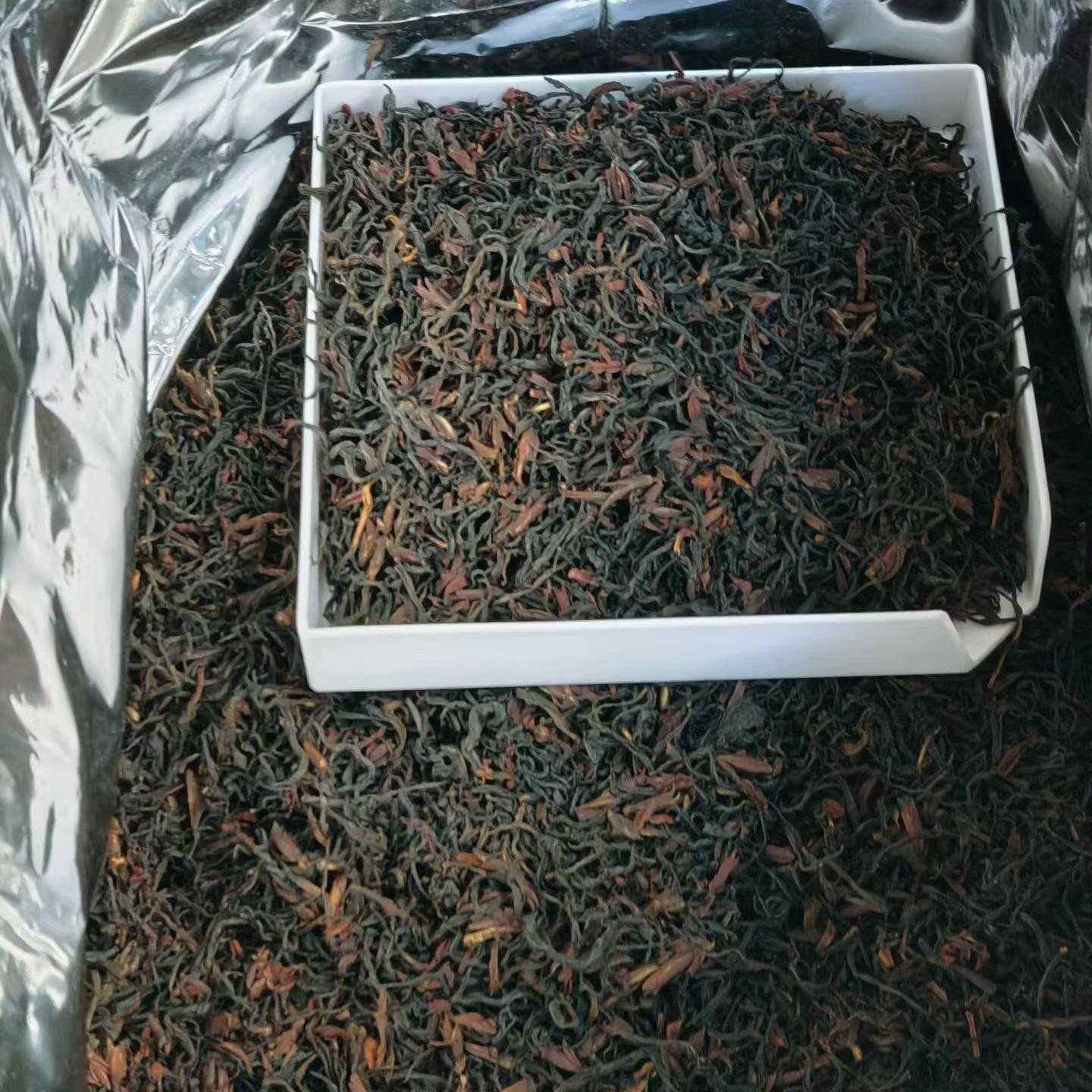 Premium Wild Ancient Tree Black Tea Large Buds Pre-Qingming 500g