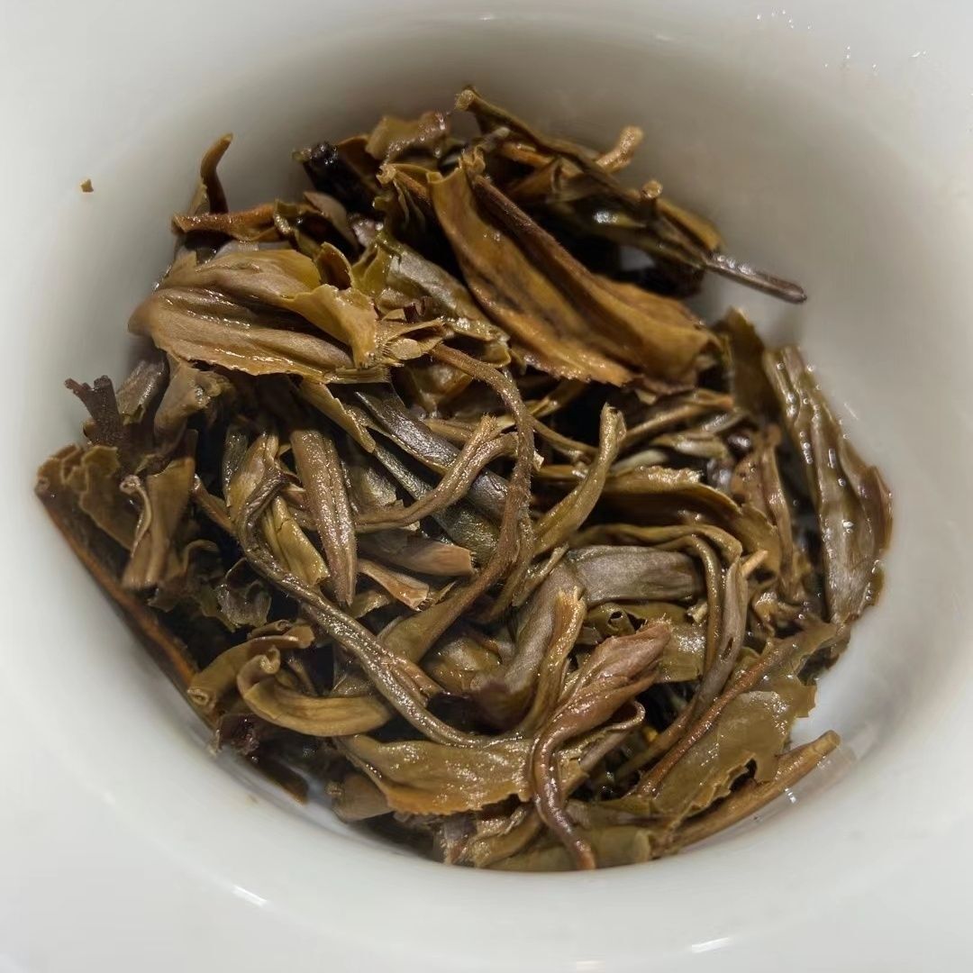 2006 Fu Jin Puerh Tea Brown Mt. Green Pu’er Tea Cake Menghai QiZi Puer Raw 357g
