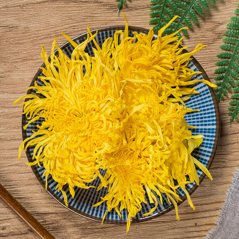 Yellow Chrysanthemum Flower Tea Dried Blooming Herbal Tea Premium Loose Leaf