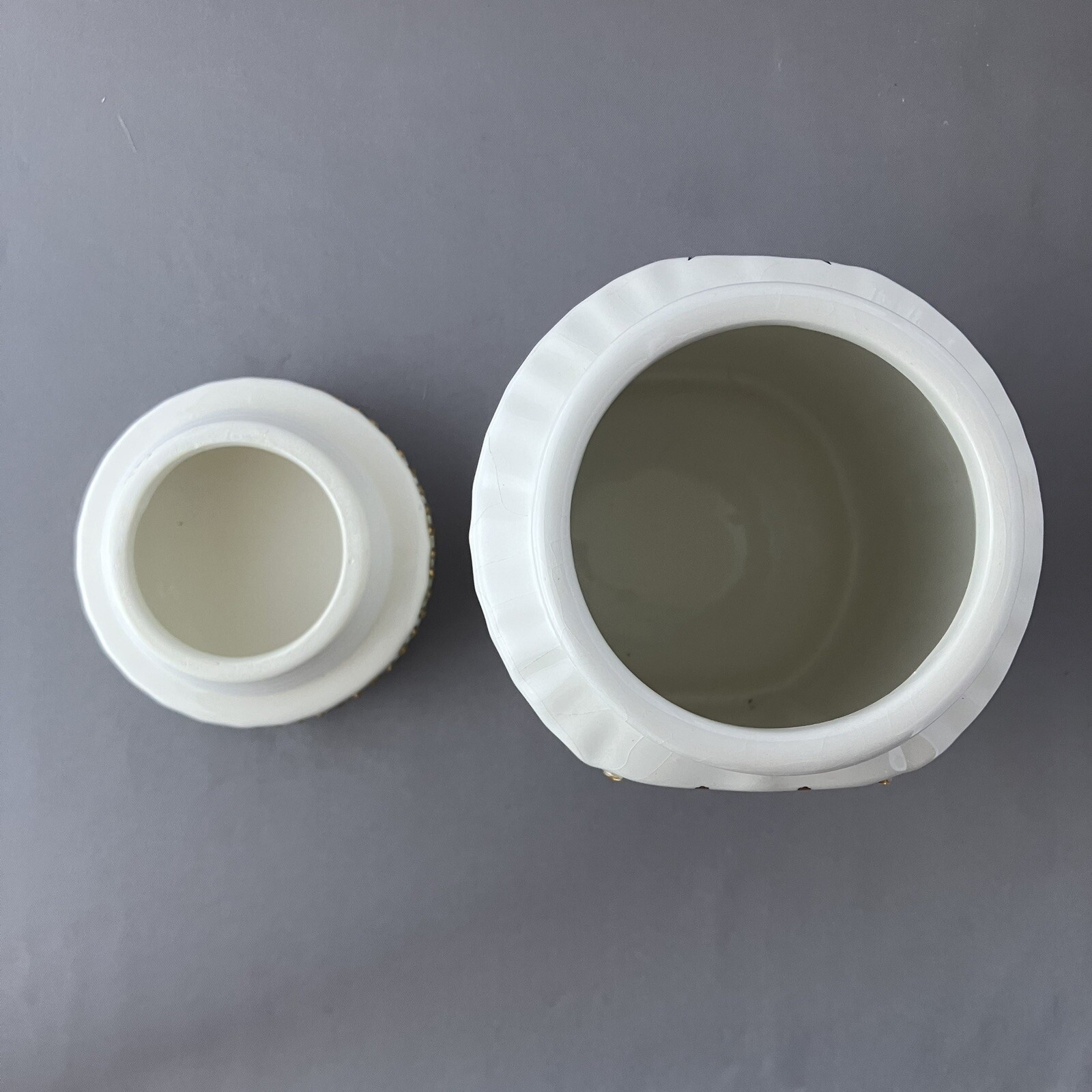 Teabreeze Organic Loose Tea with Collectible and decorative Ceramic Jar