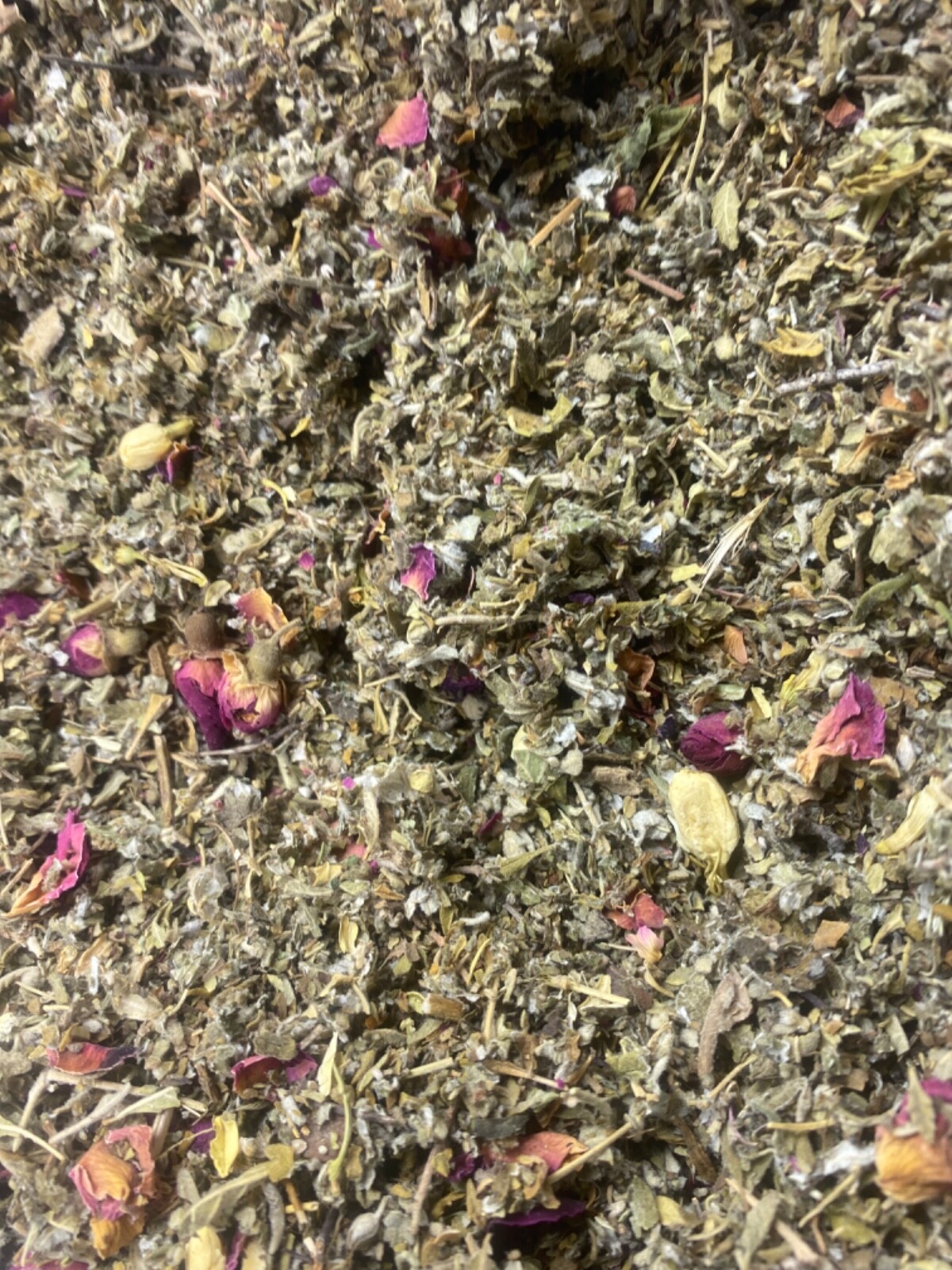 tulsi holy basil jasmine rose damiana raspberry leaf mullein no.71 mix – 1 oz.