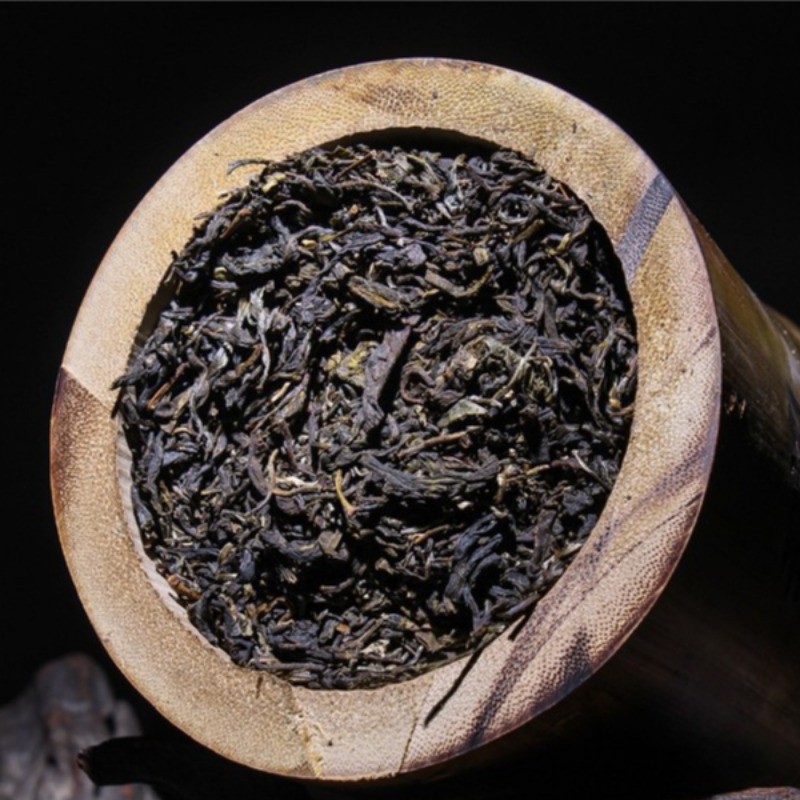 600g Yunnan Naka 2016 Meng Song Big Tree Tea Pu’er Tea Raw Tea Bamboo Tube Tea
