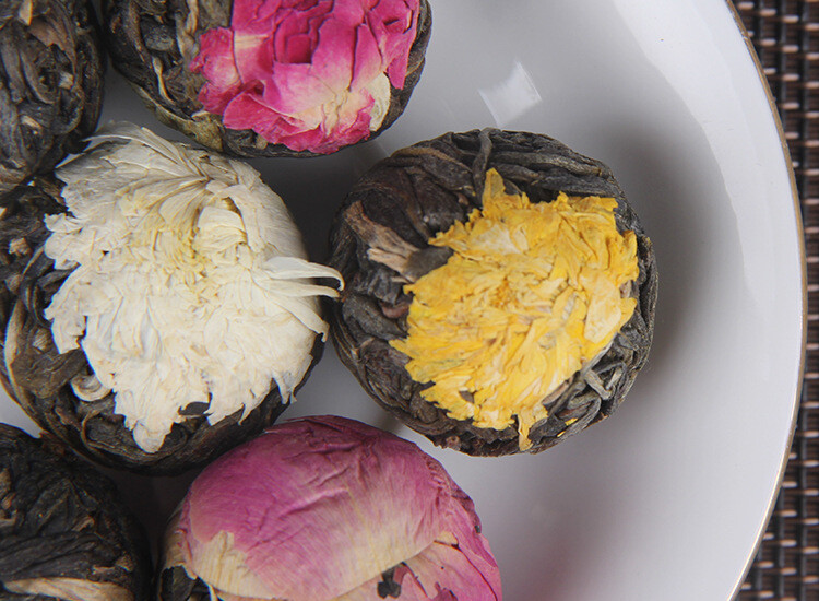 Handmade Ball-shaped Assorted Flowers Flowering Pu-erh Tea Raw 18 Pcs (120g)