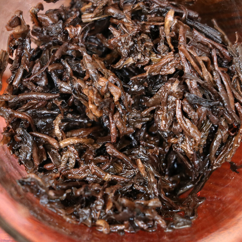 Puer Golden Buds * 2015 Year Menghai BaJiaoTing Pu’er Puerh Pu-erh Tea Cake 200g