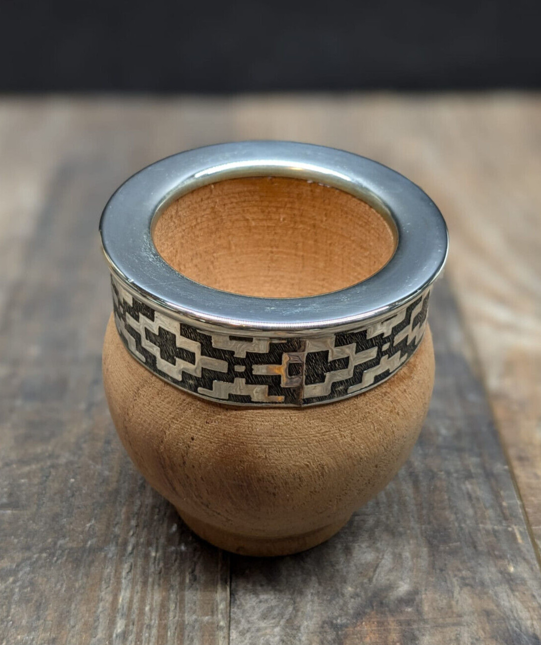 Argentinean wooden (Algarrobo) Mate with metal details