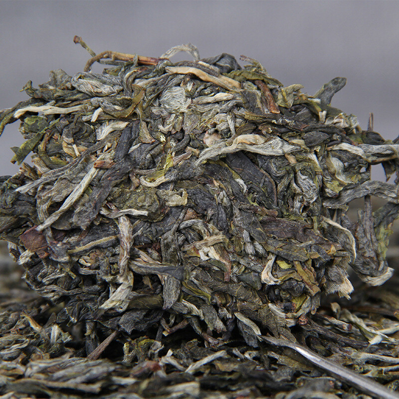 Raw Pu’er Tea Natural Ancient Tree Yunnan 357g Cake Healthy Gift