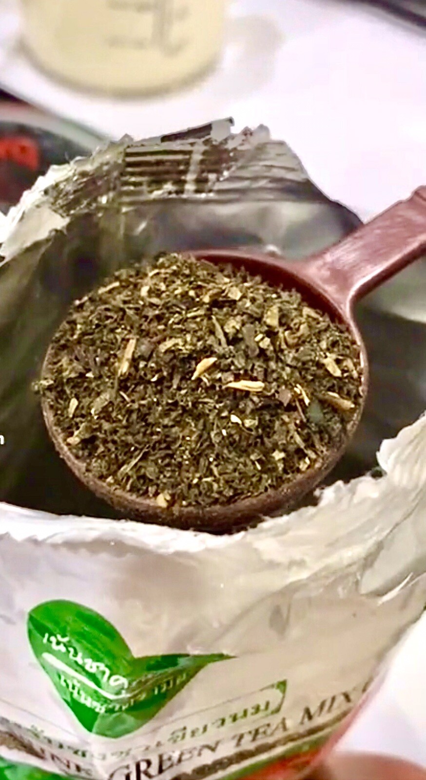Thai green tea Mix,”Cha Tra Mue”Brand , Product of thailnads,200 g.