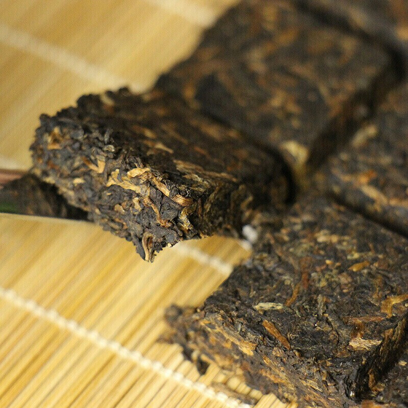 Pu’er Tea Cubes Amber * 2020 TAETEA Menghai Dayi Puer Tea Brick Ripe Pu-erh 240g