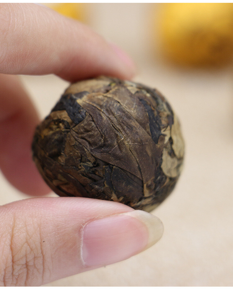 Organic Ball-shaped Aged Shou Mei Longevity Eyebrow Handmade White Tea Ball