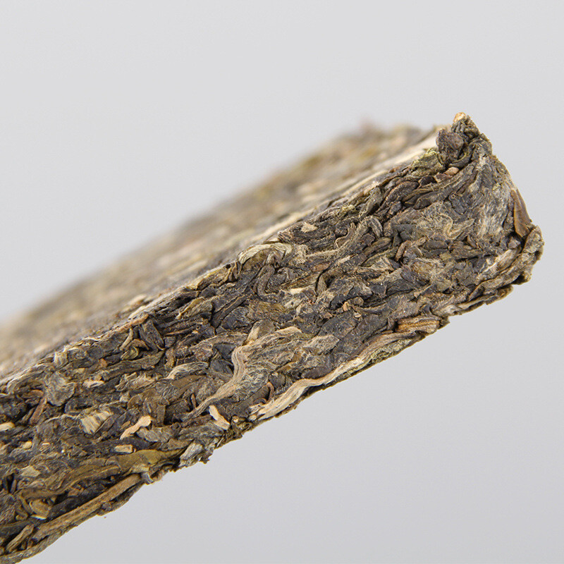 Yunnan Menghai 8582 Raw Pu Erh Tea Brick Sheng Pu Erh Aged Tea 250g
