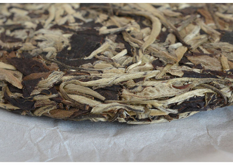 2018 XIA GUAN BAI CHA Dali White Tea Cake Tea Jinggu Moonlight Pu’er 320g Box
