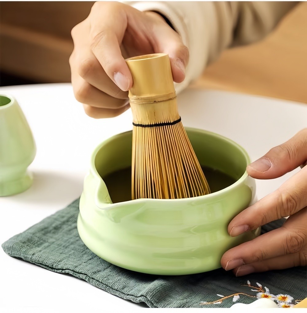 Matcha Set, 5 Pcs Japanese Matcha Whisk Set – 16oz Bowl with Spout, Bamboo Scoop