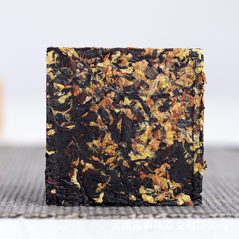 500g Yunnan Osmanthus Black Tea Honey Fragrance Bulk Small Square Pieces