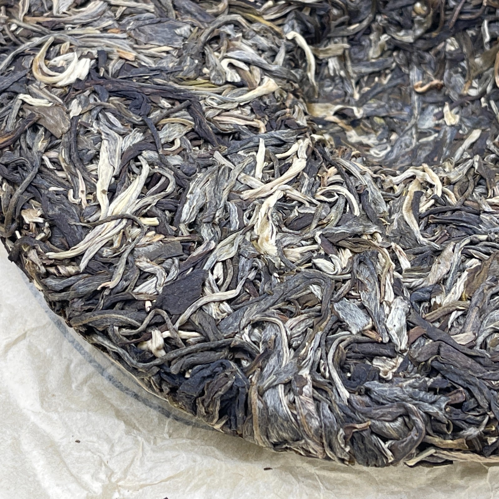 Pu-Erh tea 2021 SHENG JIA YUAN Eighteen Villages of Mengku -Dong Lai 357g Raw