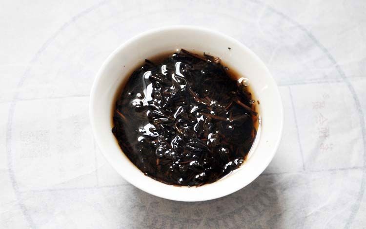 Wuzhou Liu Pao Black Tea Aged Dark Tea Liu Bao Tea Cake Liubao HEI CHA 300g