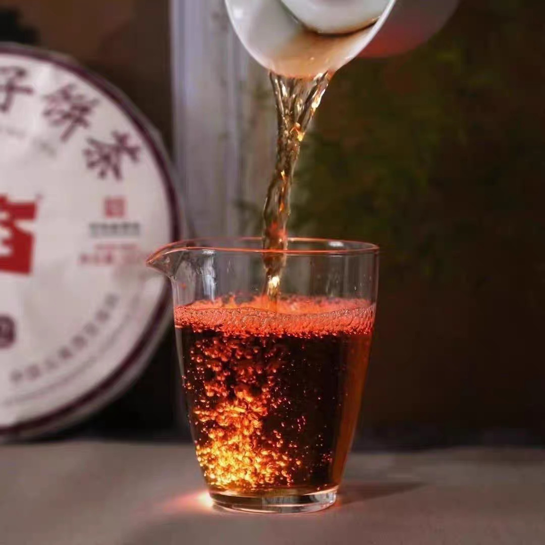 2024 Menghai Dayi “7572” Ripe Pu-erh Tea Cake Puer Shu Puerh 357g 2401