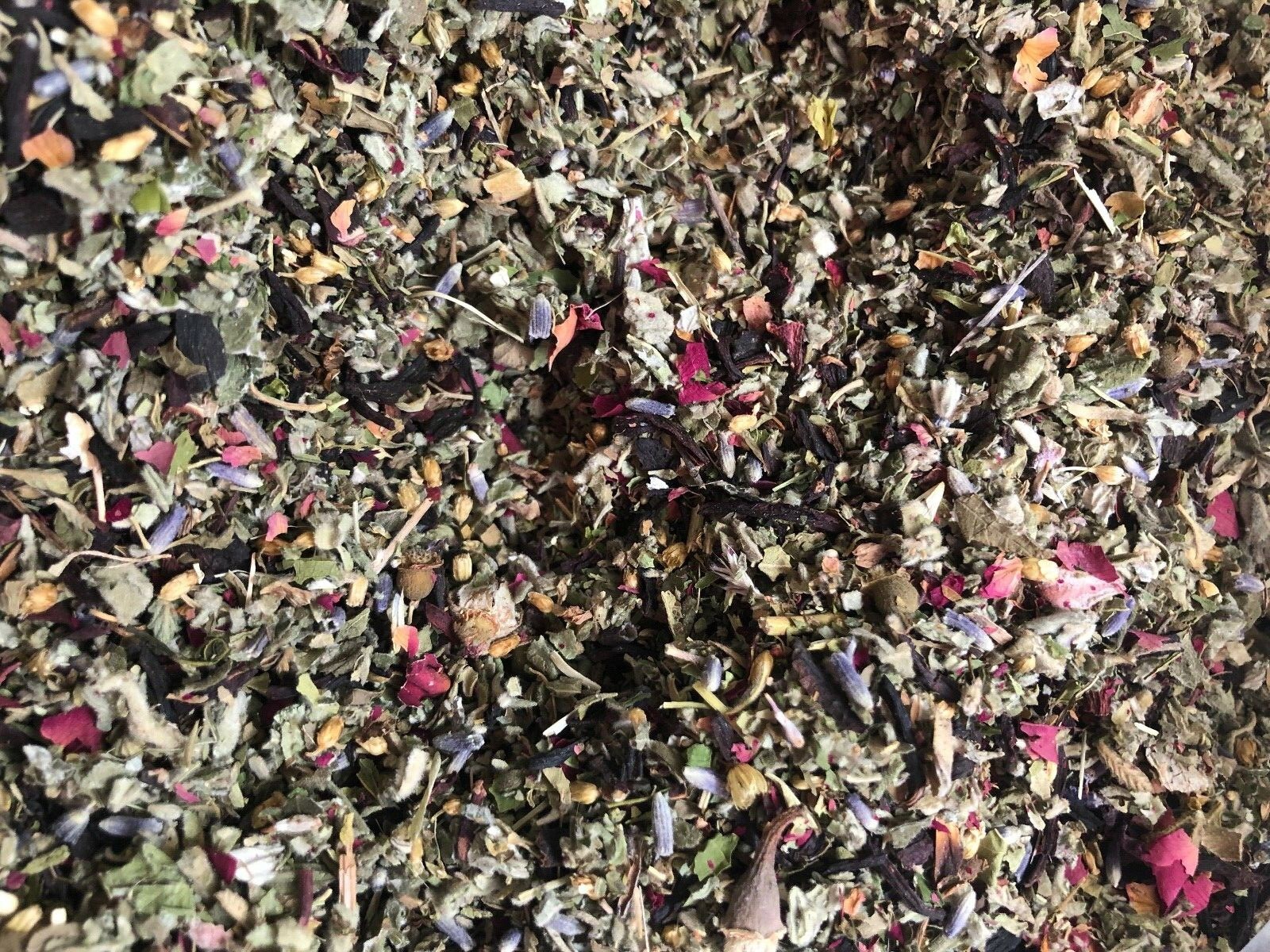 Rose Yarrow Skullcap Hibiscus Lavender Raspberry Damiana Skullcap Mint No.48 Mix
