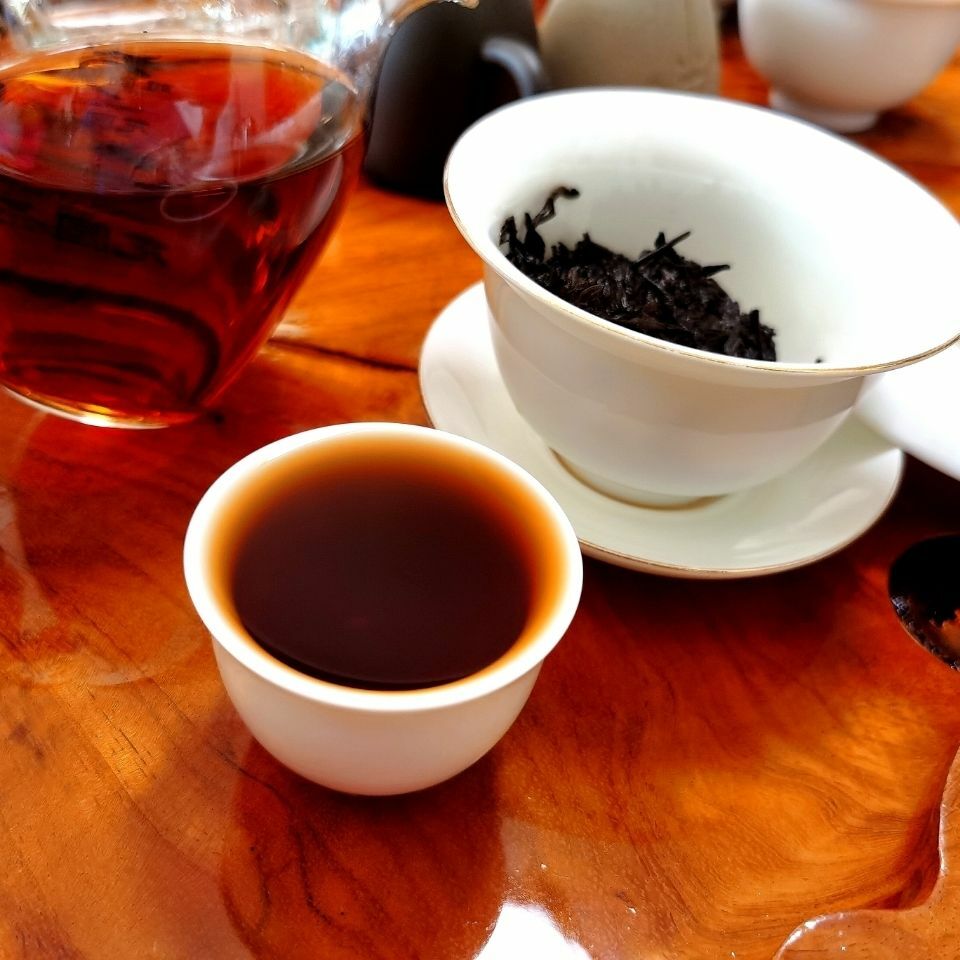 1998 CNNP Zhong Cha Yellow Label Yunnan Chitsu Pingcha Puer Pu’er Tea Ripe 357g