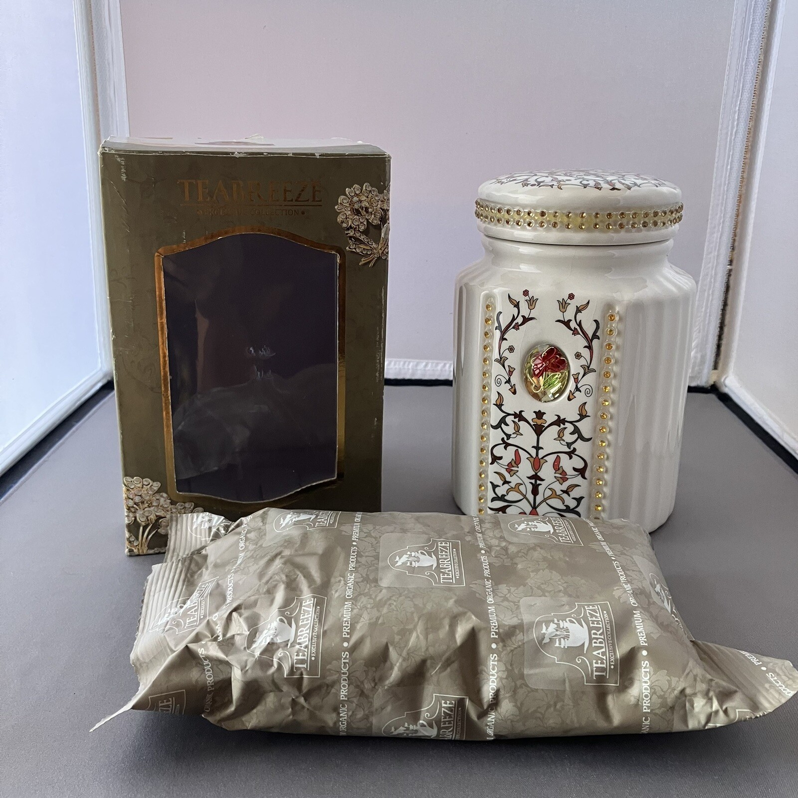Teabreeze Organic Loose Tea with Collectible and decorative Ceramic Jar
