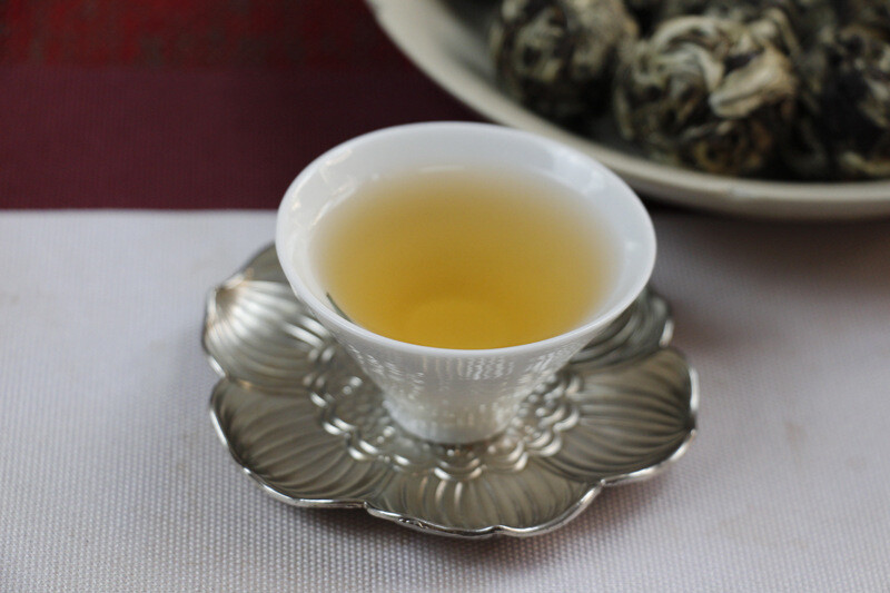 Moonlight White Tea Dragon Pearl 10 Pcs Raw Pu erh White Tea Natural Aged