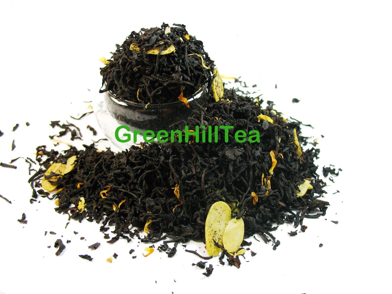 Almond natural flavored black loose leaf tea 1/4 LB