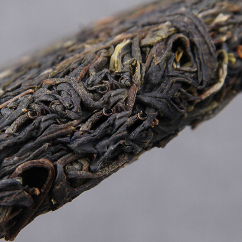 Yunnan Premium Natural Ancient Tree Old Pu-erh Green Tea Cake 180g