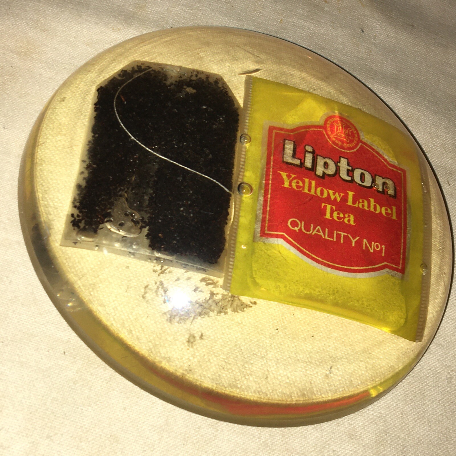 LIPTON BLACK TEA YELLOW LABEL LUCITE PAPERWEIGHT ENGLISH ENGLAND MID CENTURY
