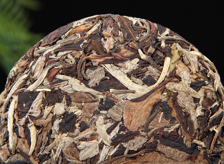Yunnan Yue Guan Bai Puer MoonLight 100g Yunnan White Tea Buds Raw Ancient Tree