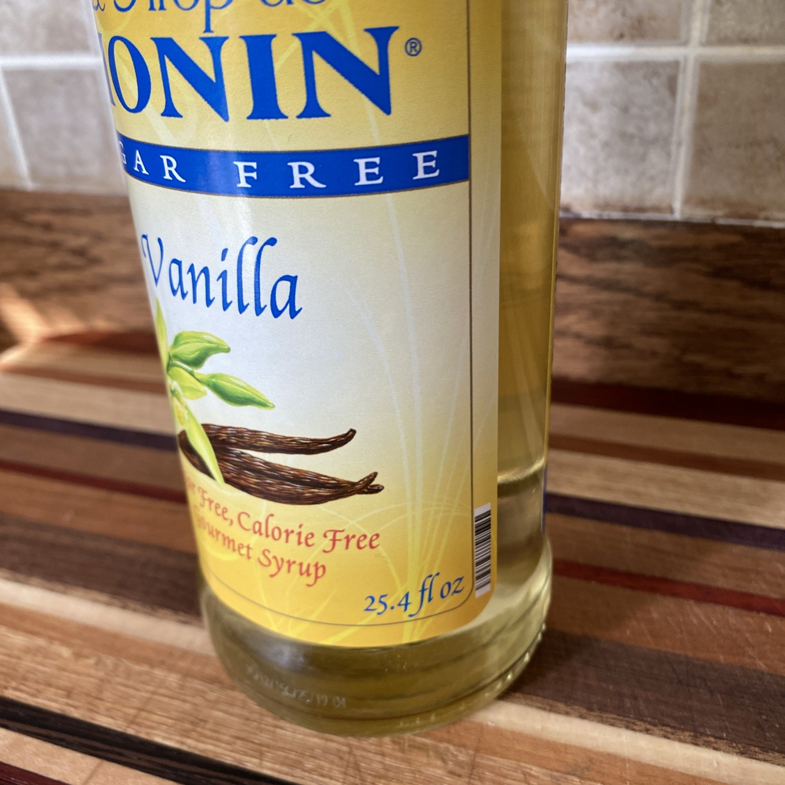 Monin Sugar Free Vanilla Syrup – Bottle 25.4 Ounces Gourmet Syrup, ￼vanilla
