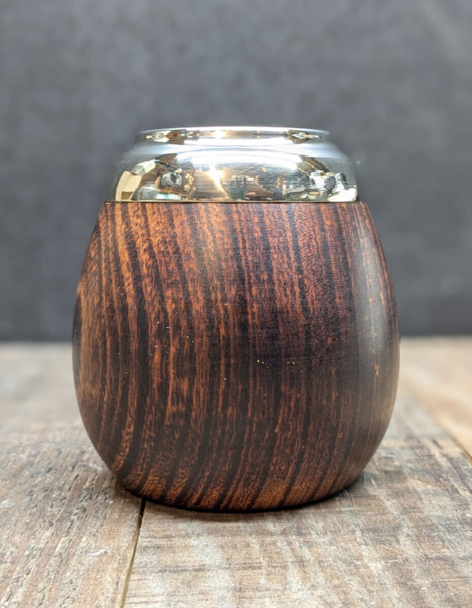 Stained Argentinean wooden (Algarrobo) Mate with metal details