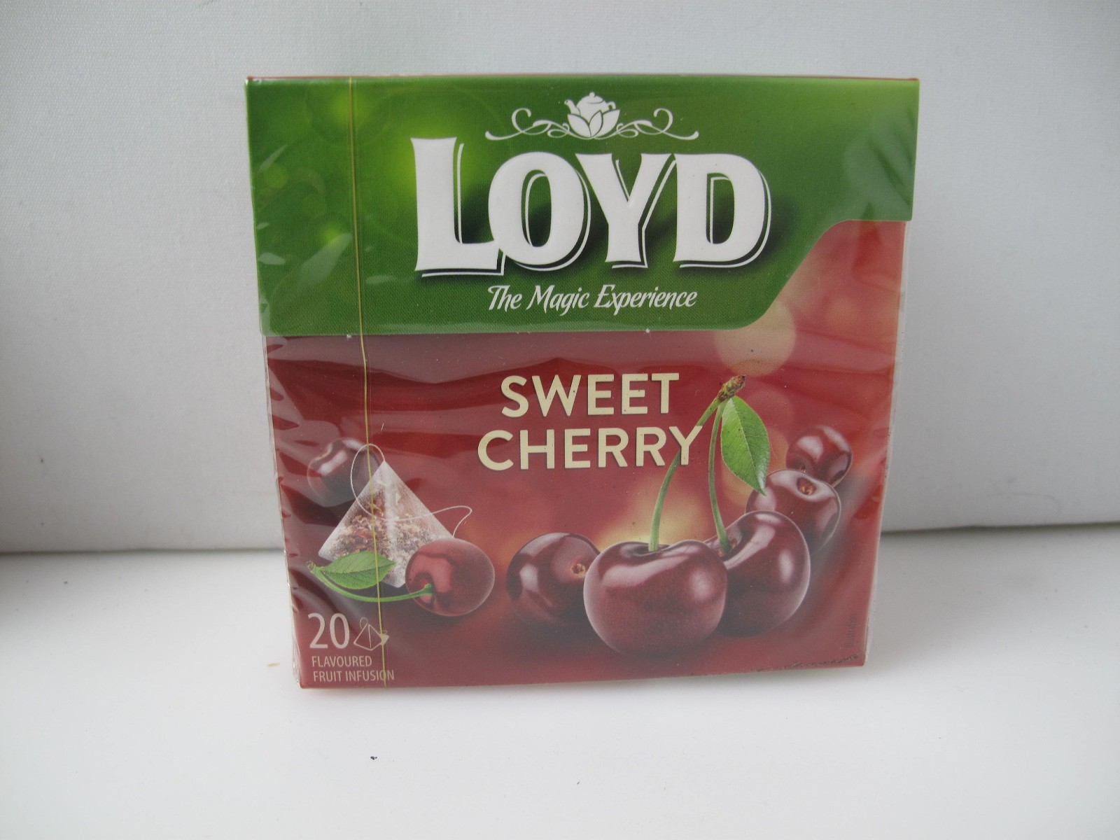 2 LOYD SWEET CHERRY Flavored Fruit Tea 20 Teabags Boxes (40 servings total)