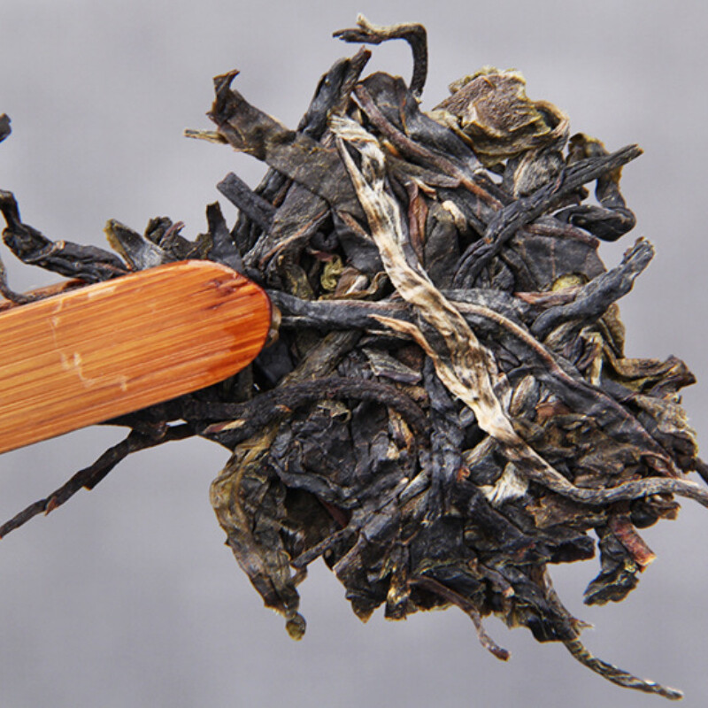 Yunnan Premium Natural Ancient Tree Old Pu-erh Green Tea Cake 180g