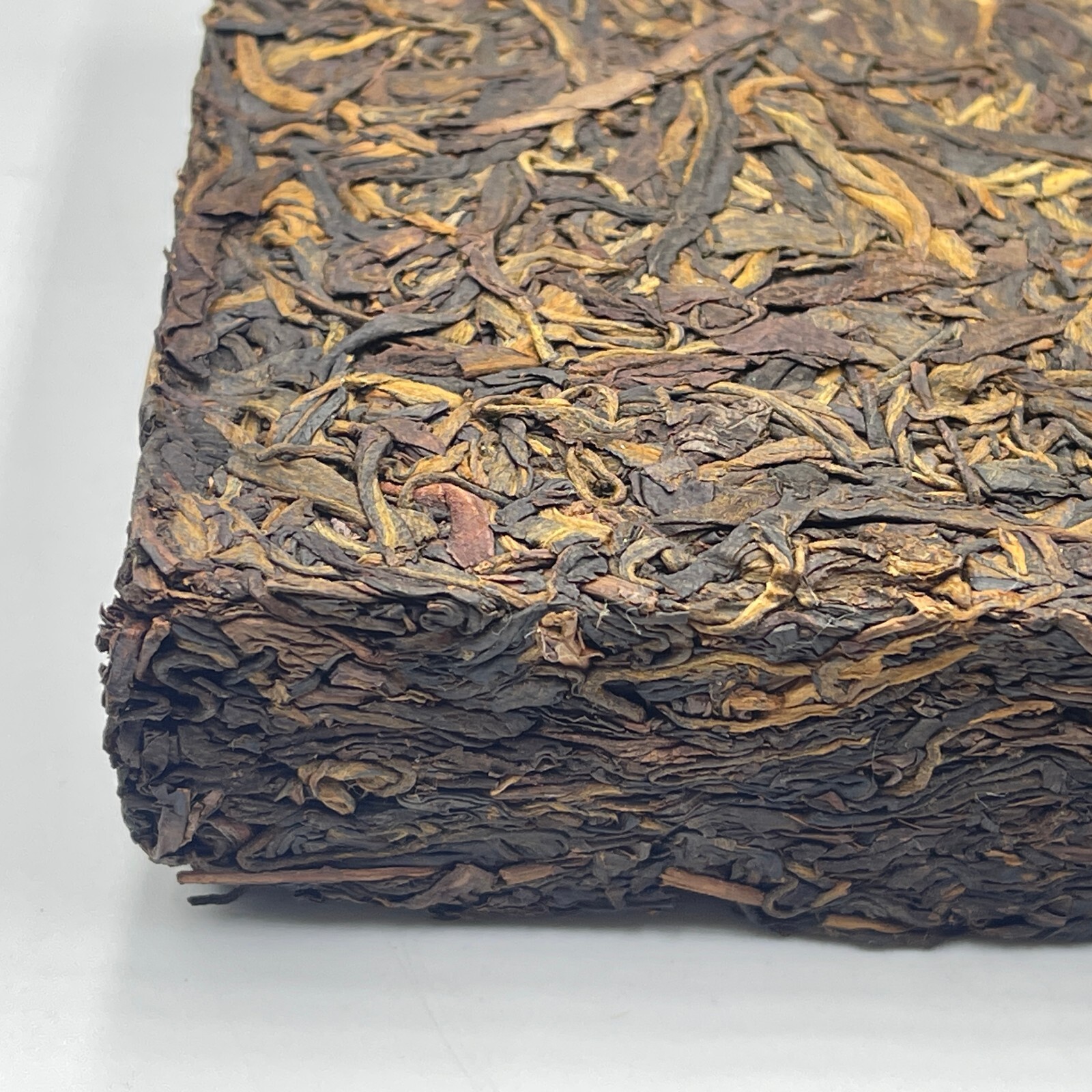 Pu-Erh tea,2000,Xishuangbanna, Yunnan Wild Ancient Tree Tea Brick,1000g,Raw