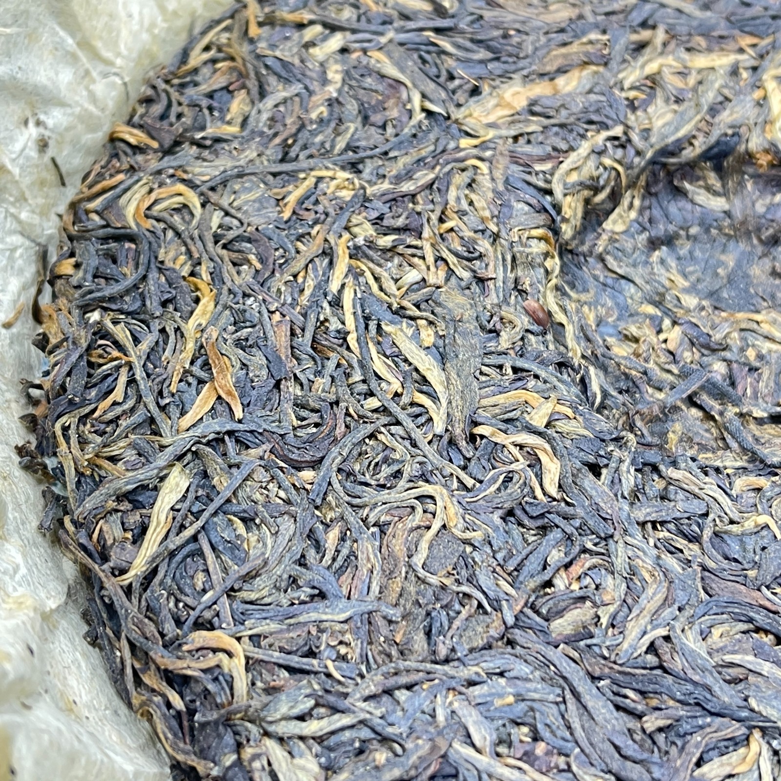 Aged Raw Puer Tea Cake – Vintage Style “Big Blue Mark” Wrapper-357g