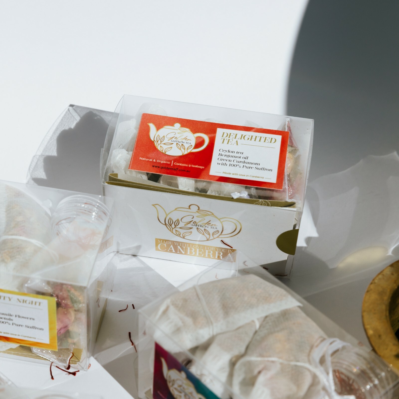 Saffron Tea | Delighted Tea (Ceylon Tea – Green Cardamom – Pure Saffron)