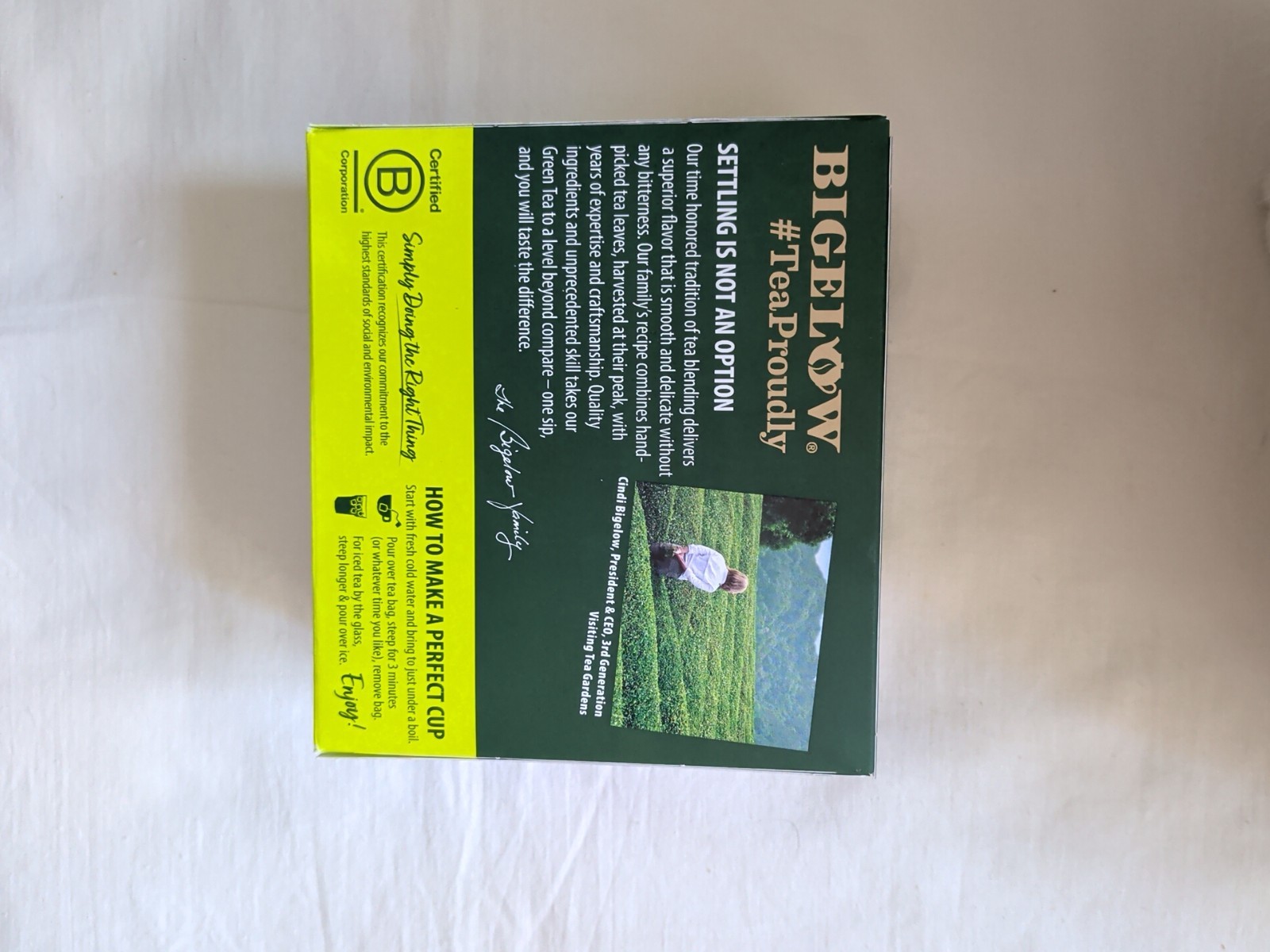 Bigelow Classic Green Tea 240 Tea Bags Smooth Delicate Flavor 40 Count Pack