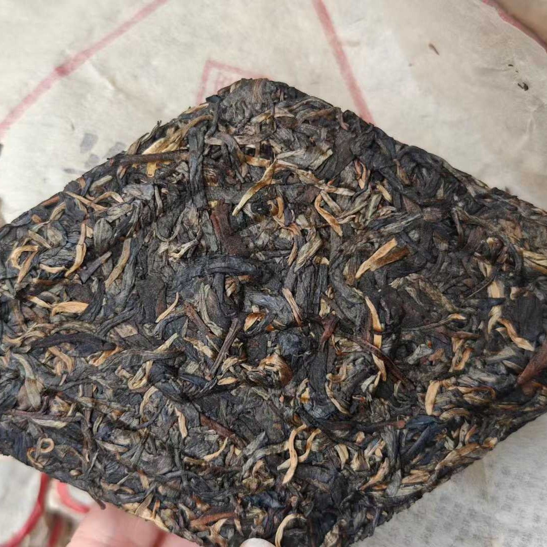 2009 Bingdao Nuowu Ancient Raw Pu-erh Diamond Tea Brick 200g*4