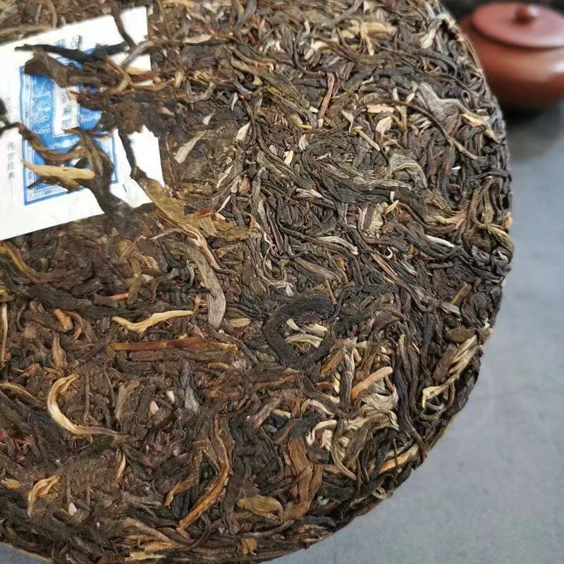 357g Yunnan Puerh Tea 2022 Year Menghai Yiwu Raw Pu-erh Tea Cake Pu’er Sheng Tea