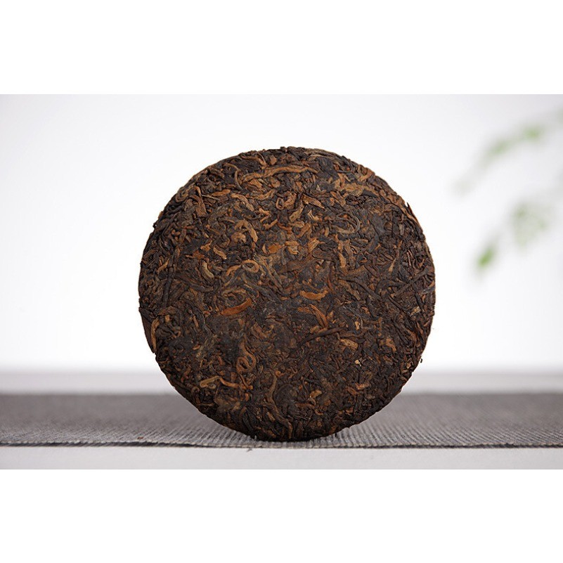 Yunnan Raw Material Puerh Cake Tea Golden Bud Small Cake Palace Ripe Tea 100g