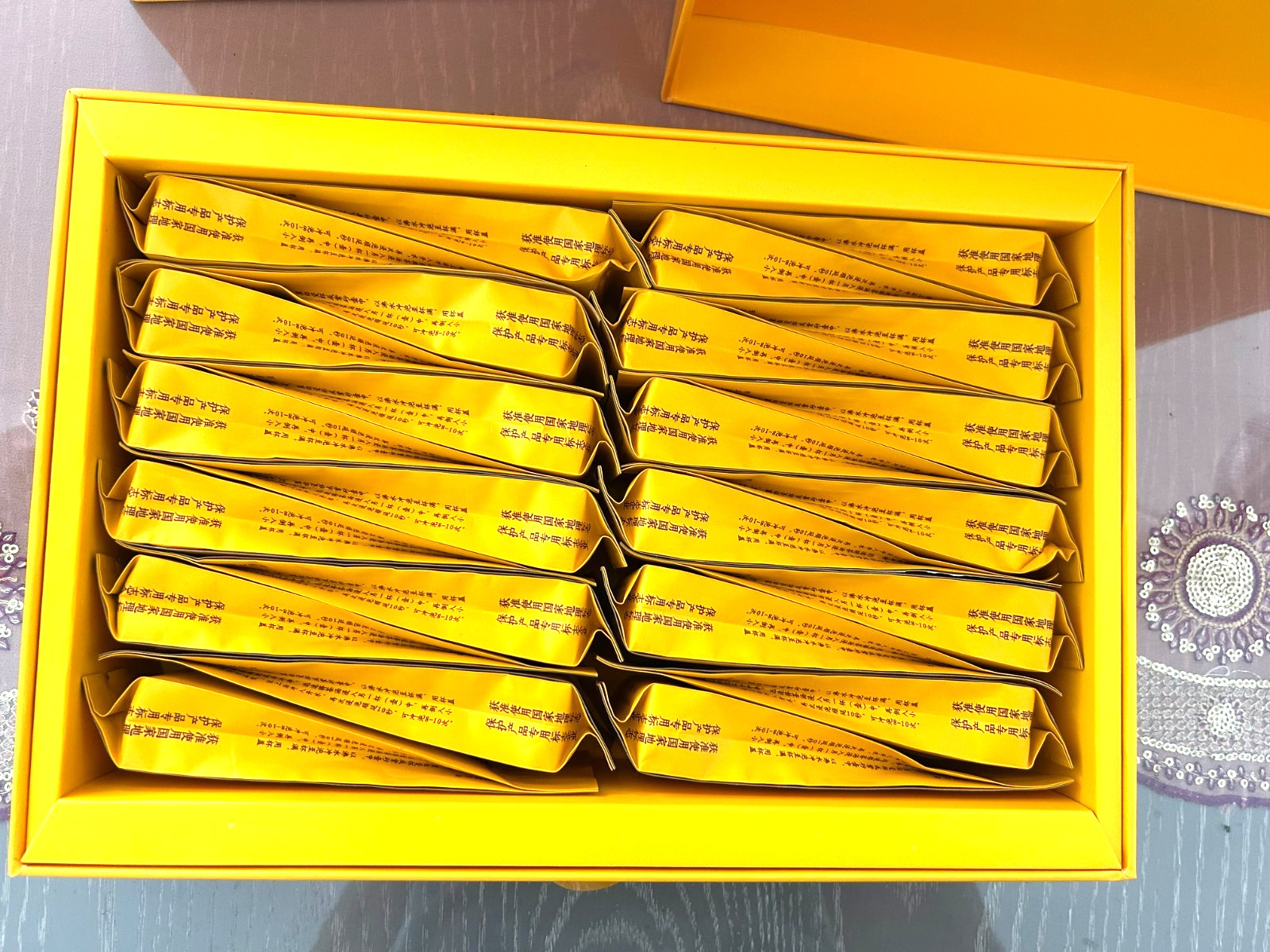 NEW IN BOX 200 g RUIQUAN WUYI ROCK ROU GUI CINNAMON OOLONG TEA