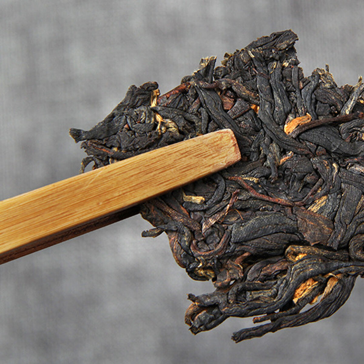 Black Tea Cake 357g Ancient Tree Yunnan Big Leaf Red Tea Aged Natural