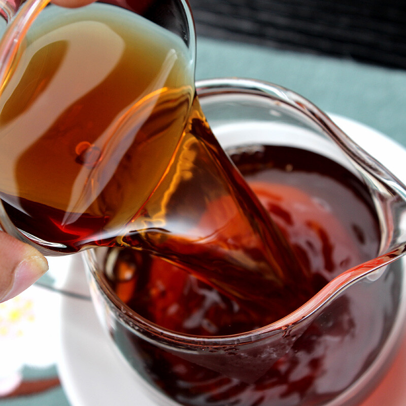 TAETEA Red Rhyme Round Tea Menghai Tea Factory Dayi Pu’er Tea Ripe