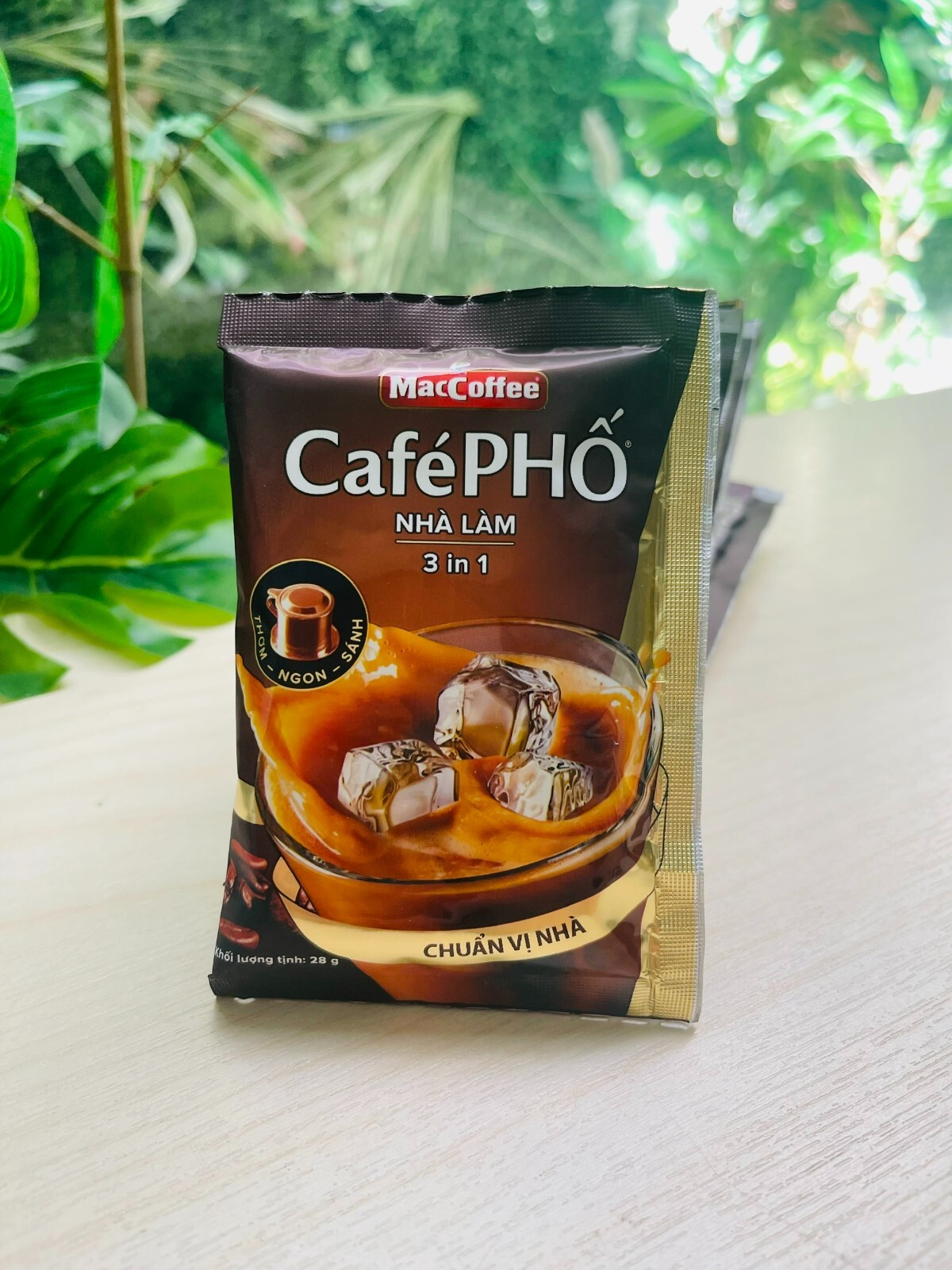 10 Packs MacCoffee Café Phố Vietnamese Instant 3in1 Iced Milk Black Coffee