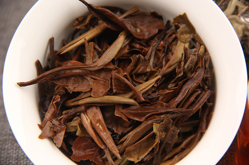 Yunnan Puer Tea Moonlight Beauty Pu’er White Tea Pu-erh Cake Raw Puerh Tea 357g
