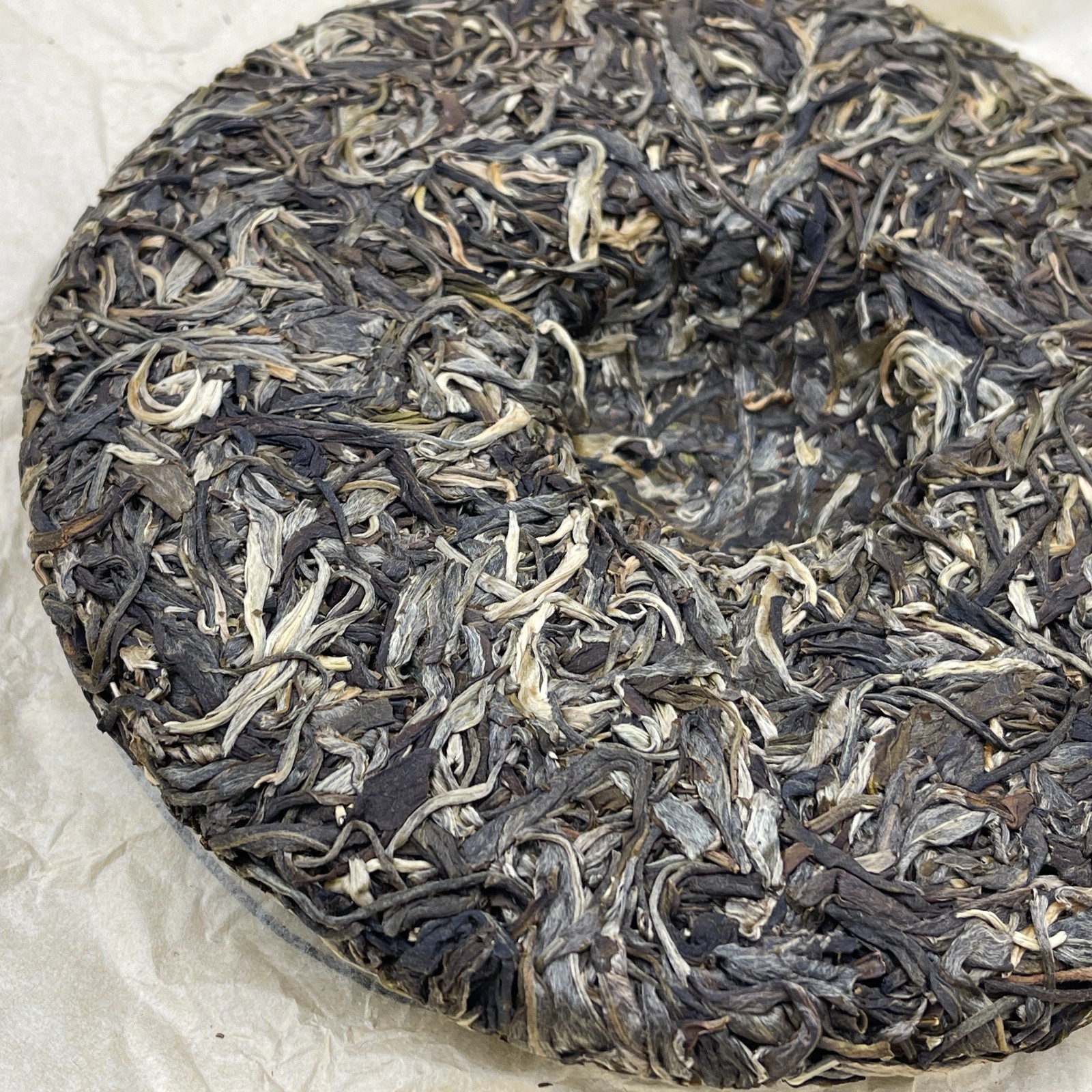 Pu-Erh tea 2021 SHENG JIA YUAN Eighteen Villages of Mengku -Dong Lai 357g Raw