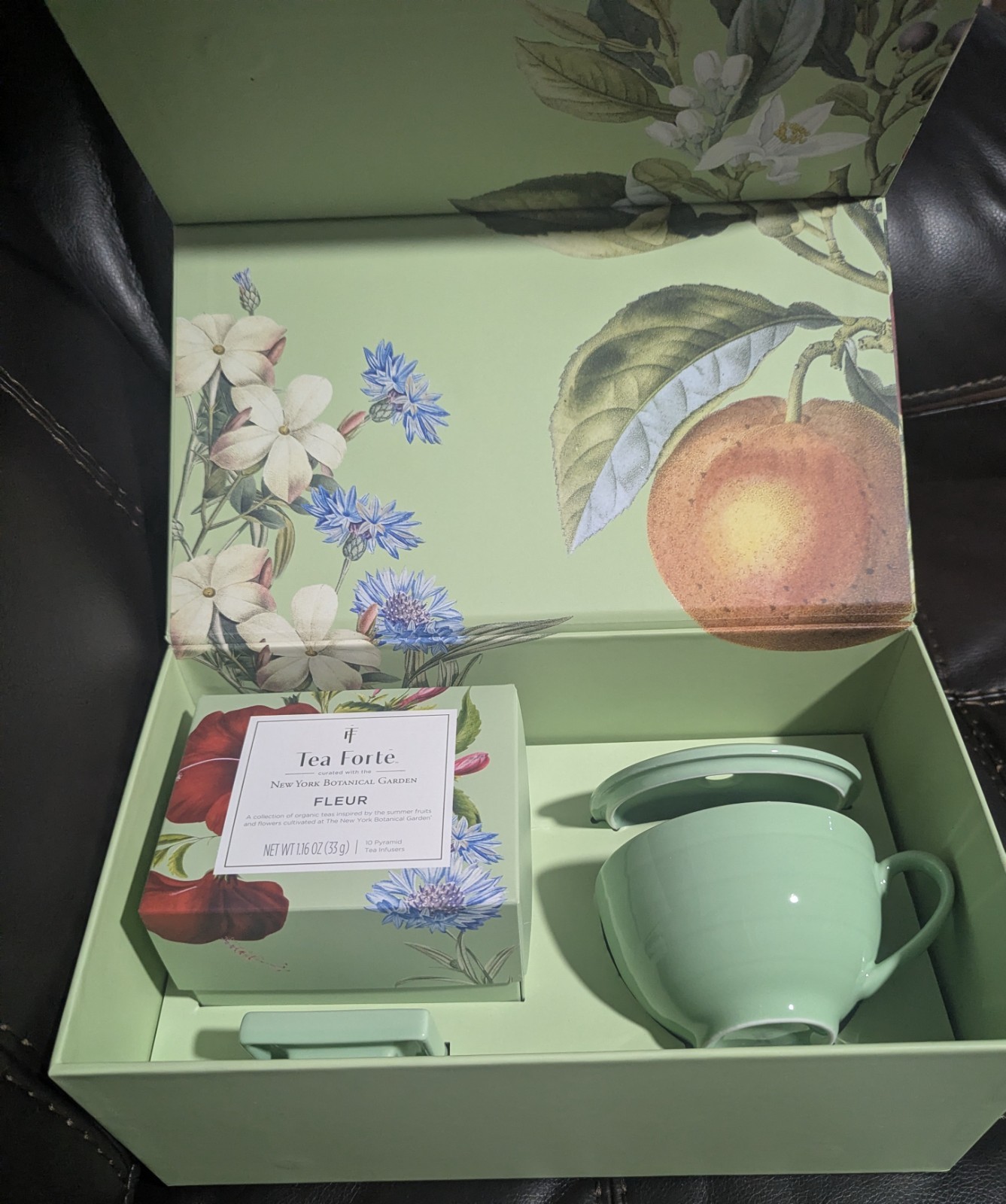Tea Forté Fleur gift set, a limited-edition collection curated in collaborative
