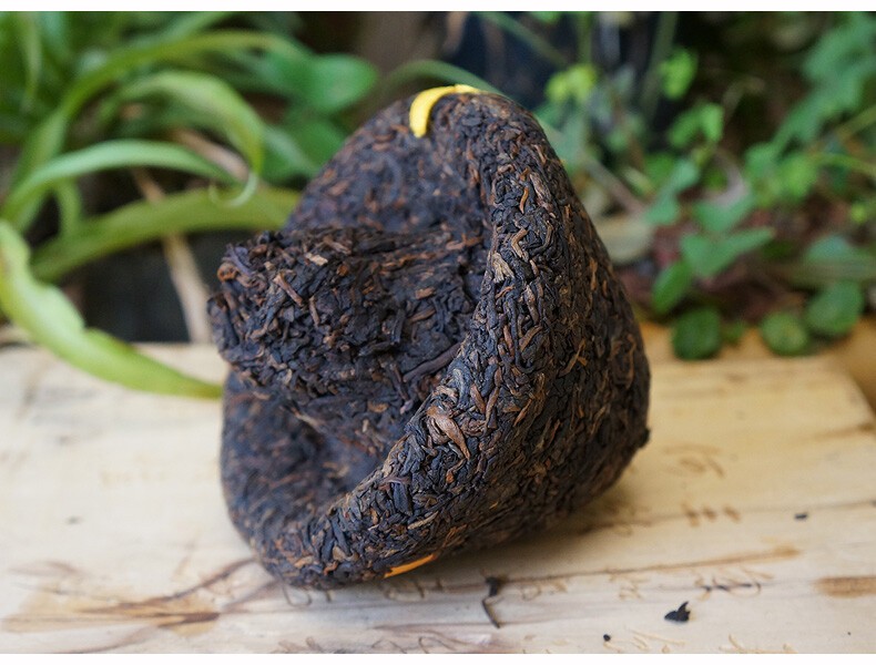 2017 Xiaguan Shang Pin Jin Si Da Xue Shan Jin Cha TuoCha Ripe Puer Tea 250g