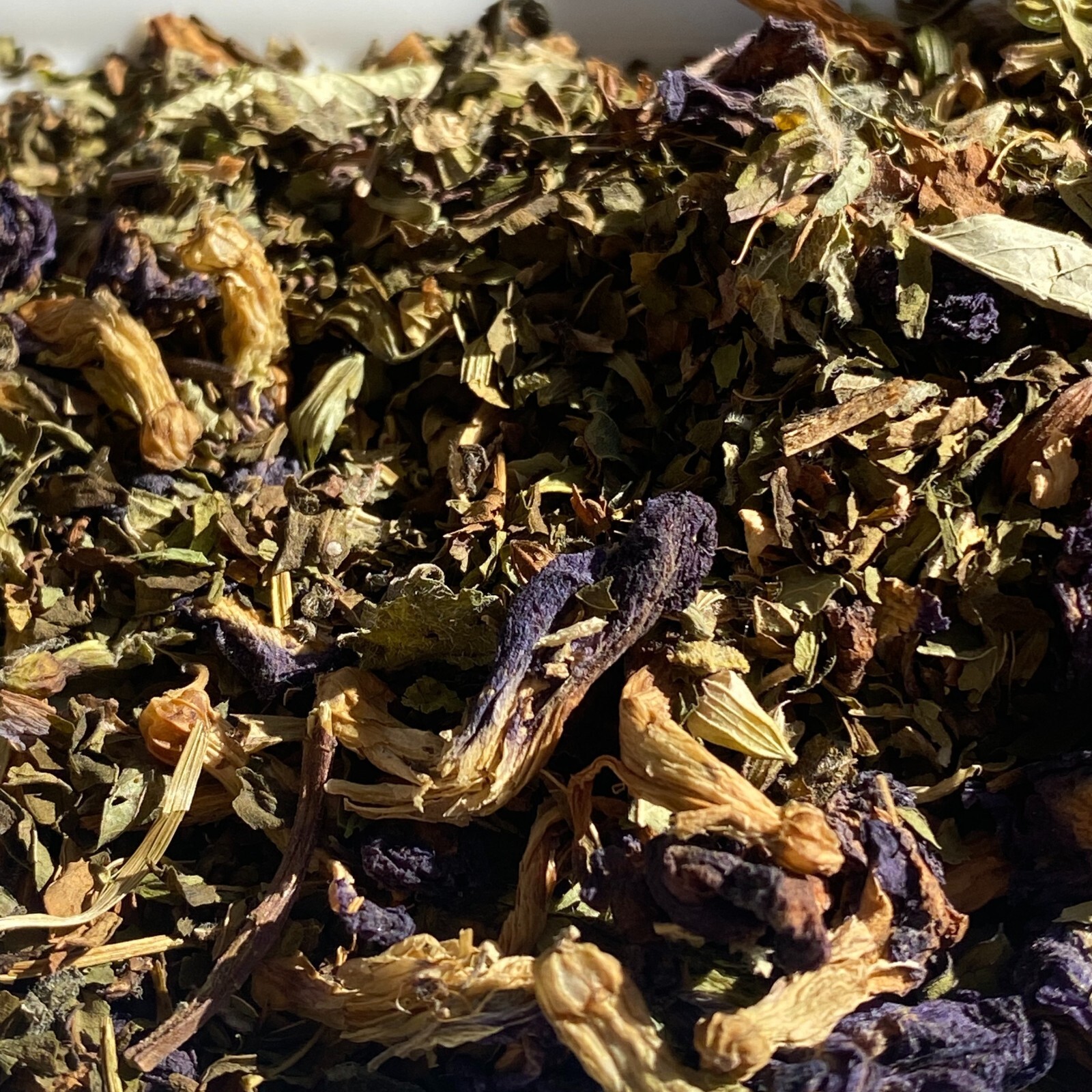 Gourmet Loose Tea A Blend of Peppermint, Butterfly Pea Flower Lemon Balm 3.5 OZ