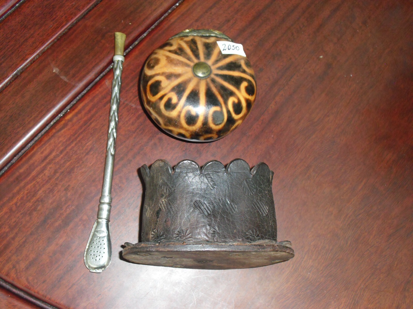 Mate Gourd Yerba Galleta base cuero Bombilla used Argentina Uruguay Brazil usado